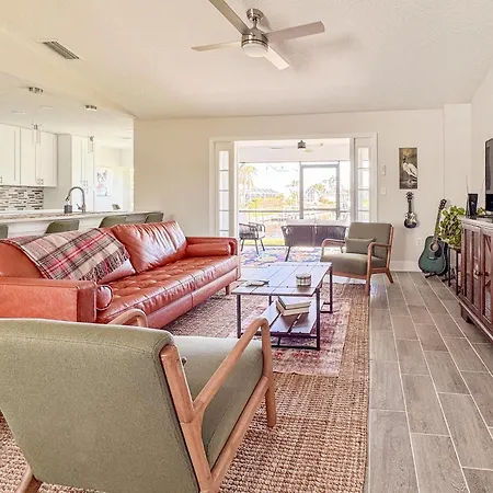 Villa 3606 Towhee